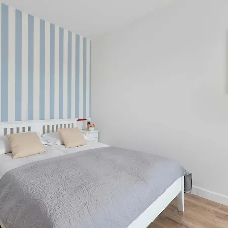 Air-conditioned With Parking & Balcony By Renters *