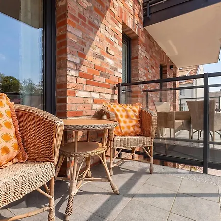 Διαμέρισμα Air-conditioned With Parking & Balcony By Renters