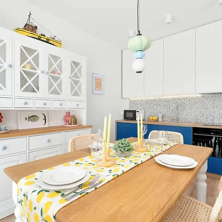 Air-conditioned With Parking & Balcony By Renters *