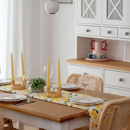 Air-conditioned With Parking & Balcony By Renters Διαμέρισμα *